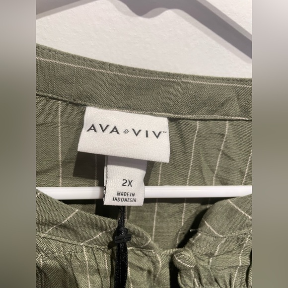 Ava & Viv Women’s Bishop Long Sleeve Button up Smocked Mini Dress Size 2X NWT - Picture 3 of 5